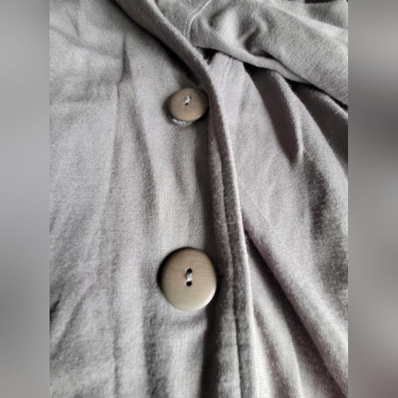 Flax grey cardigan in size medium. - Picture 6 of 6